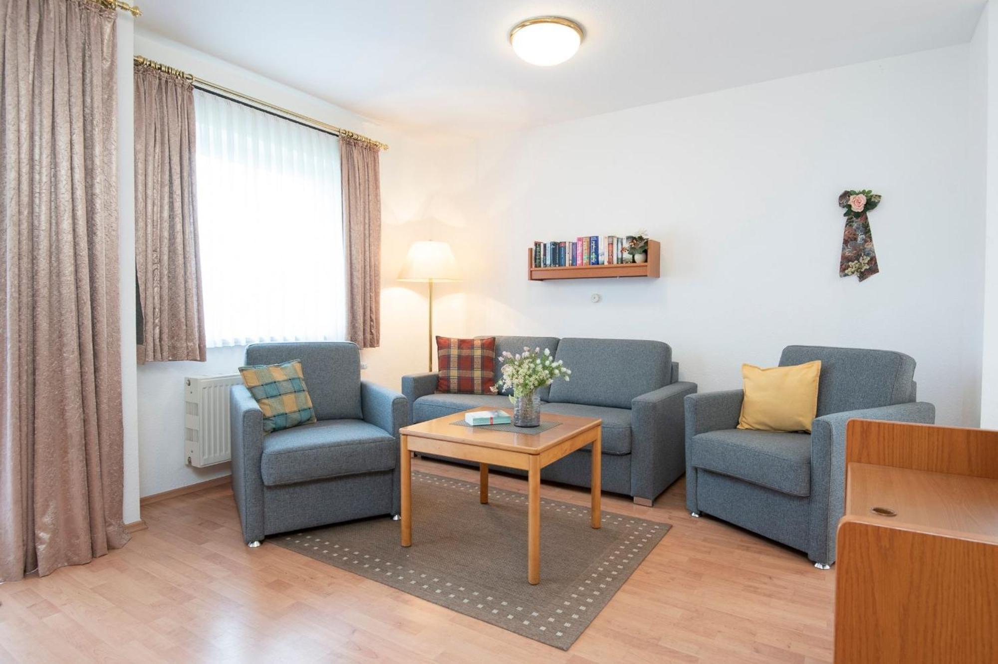 Ferienwohnung Ostseebutt Mit Terrasse Im Kaiserhof 2 켈렌후센 외부 사진