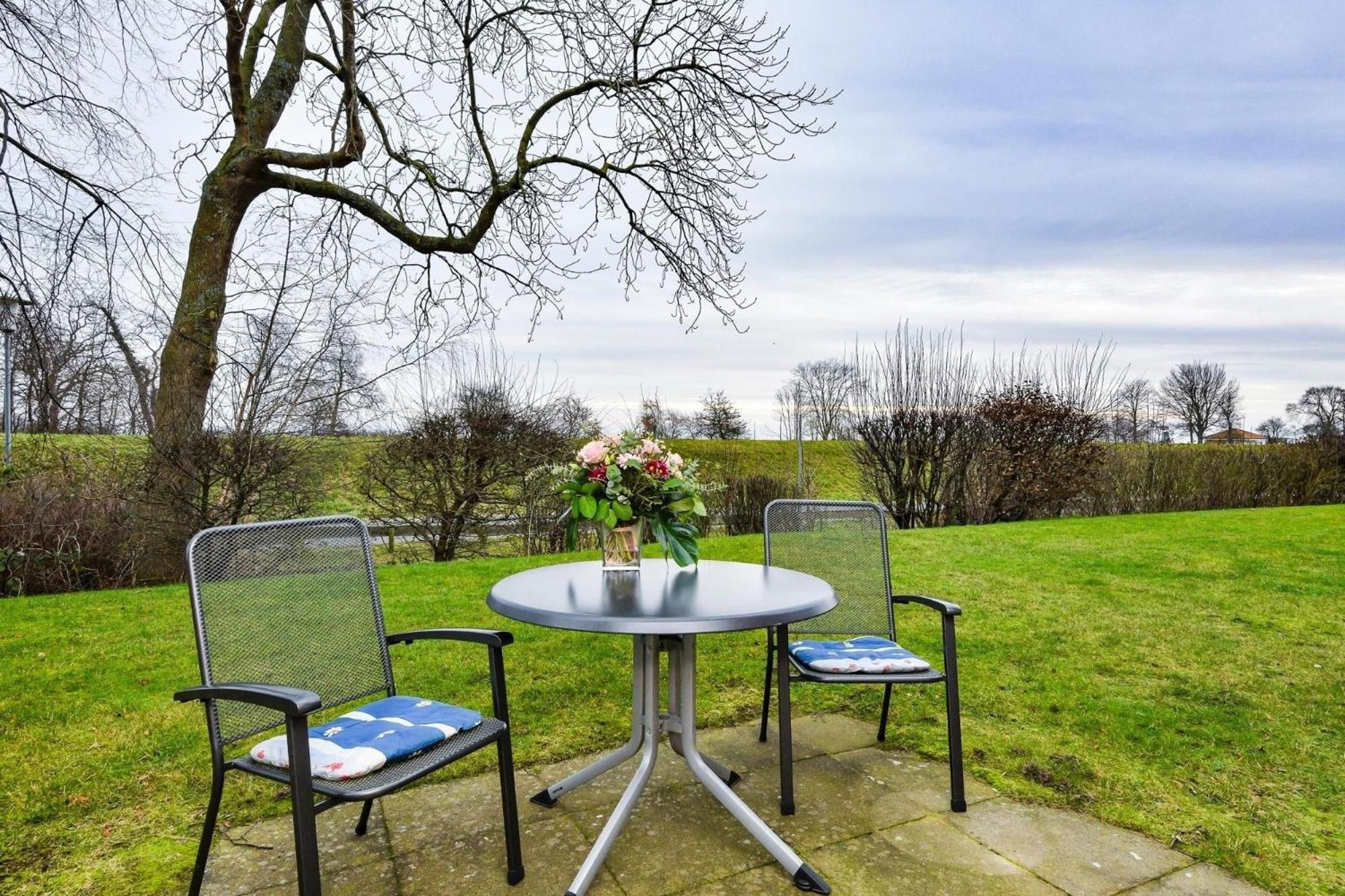 Ferienwohnung Ostseebutt Mit Terrasse Im Kaiserhof 2 켈렌후센 외부 사진